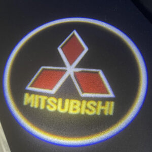fota portas aytokinhtoy me logotypo mitsubishi